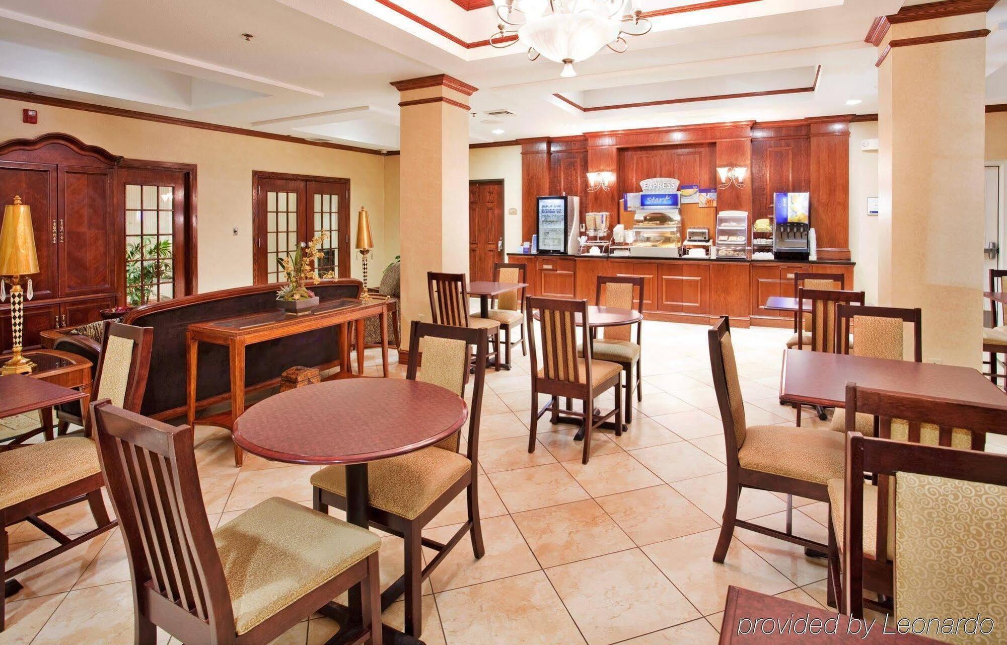 Holiday Inn Express Hotel & Suites Farmington, An Ihg Hotel Exteriör bild